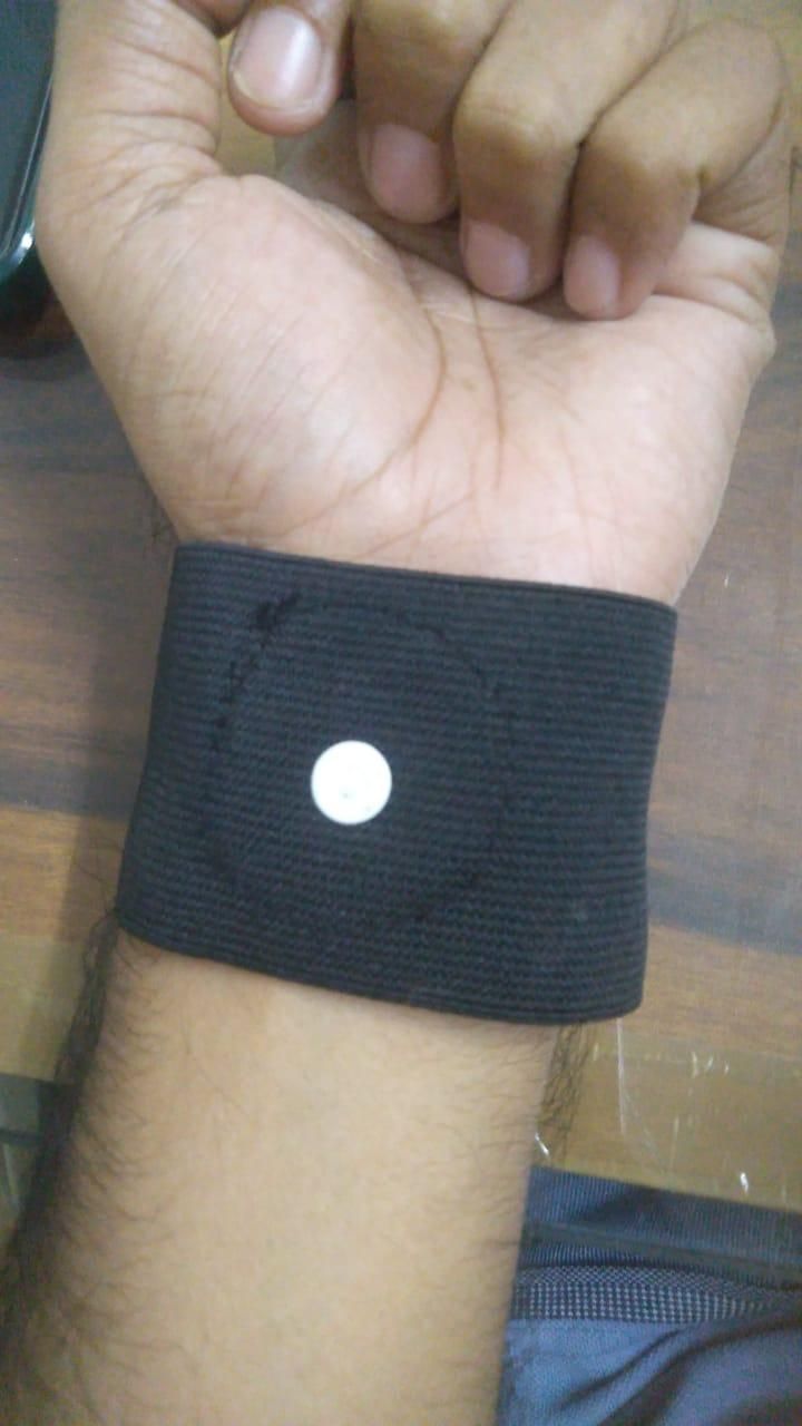 Buy The New Sugar Control Wristband (Black Color) - BestCart