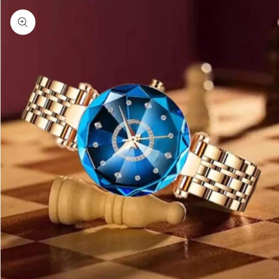 Buy The New Women's Beautiful Diamond Shape Watch - BestCart